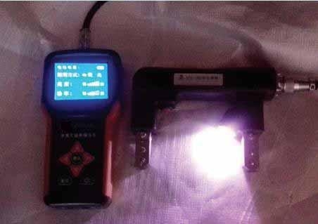 Transformatiehand - het gehouden Magnetische Poeder van de Metaaldetector met USB-Haven